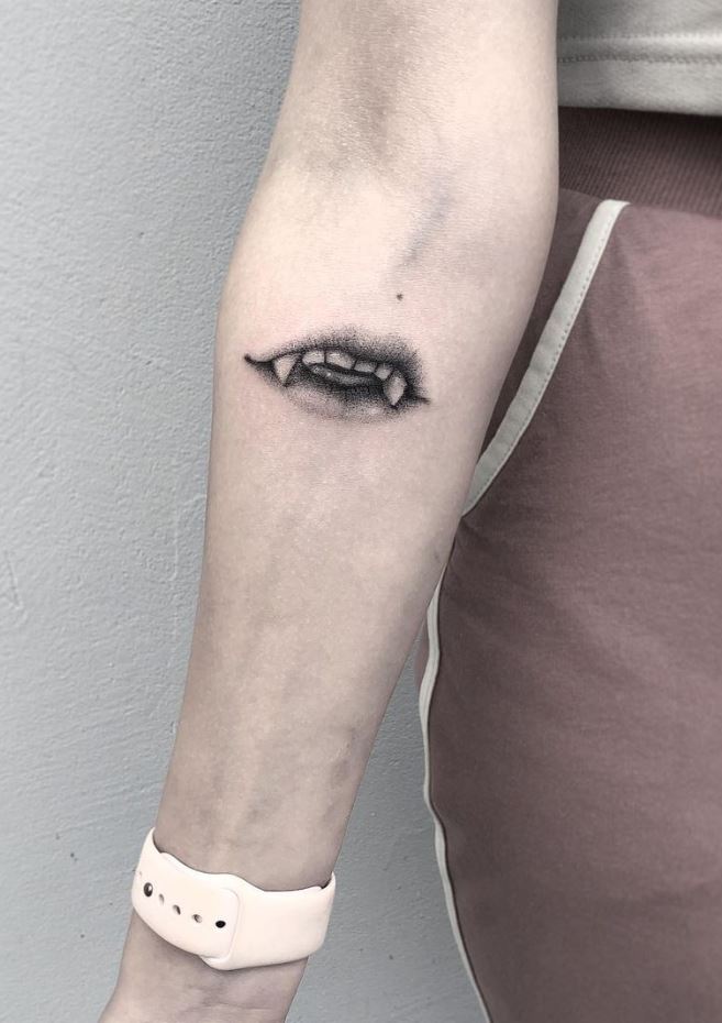 Vampire Teeth Tattoo | InkStyleMag