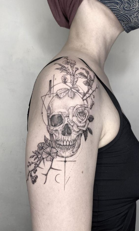 Skull & Flowers Tattoo